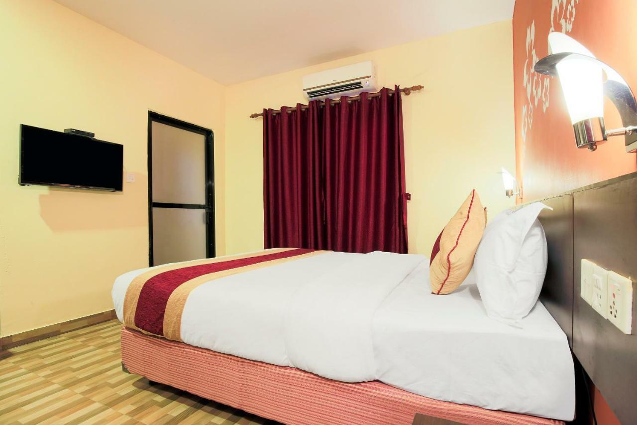 Vision Safari Pvt Ltd Sauraha Exterior foto